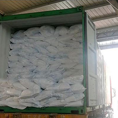 پلی کربوکسیلات‌های پودری از جدایش و ریزش سیمان جلوگیری می‌کند.